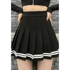 Divided H&M High Waist Pleated Mini Skirt Color Block Black White Striped Size 6